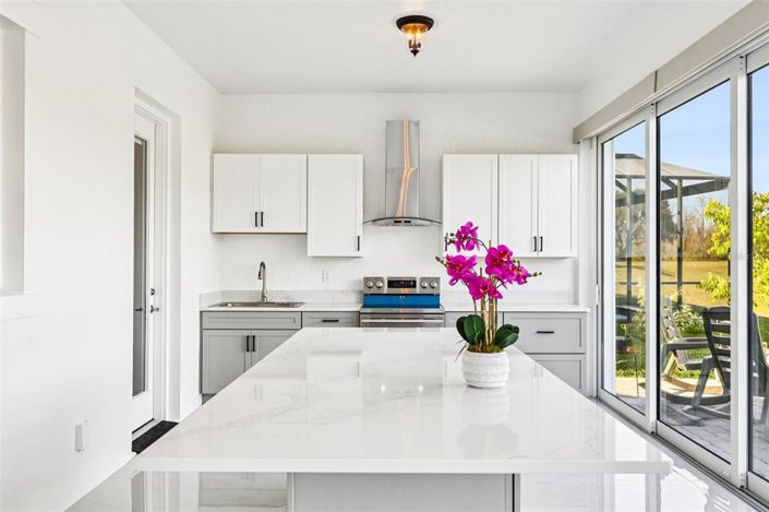 Image No.20-4 Bed House for sale