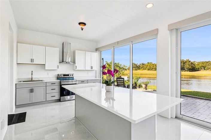 Image No.21-4 Bed House for sale