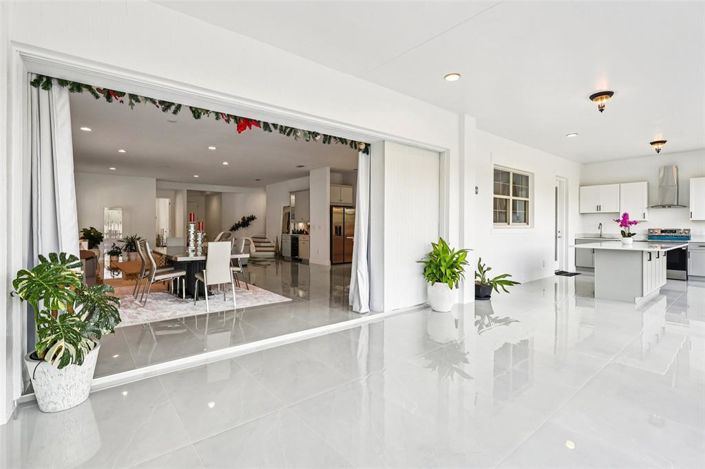 Image No.24-4 Bed House for sale