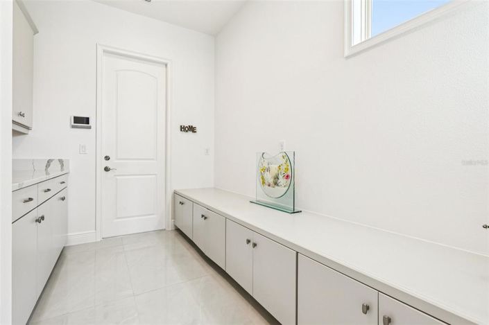 Image No.30-4 Bed House for sale