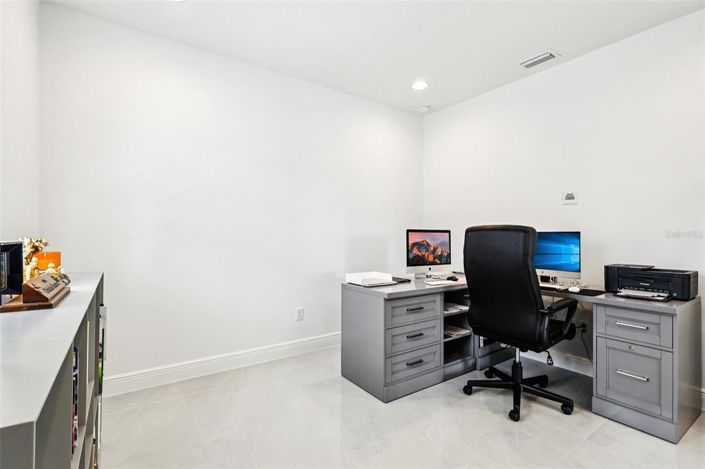 Image No.36-4 Bed House for sale