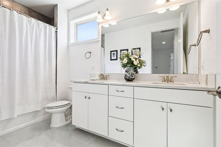 Image No.38-4 Bed House for sale