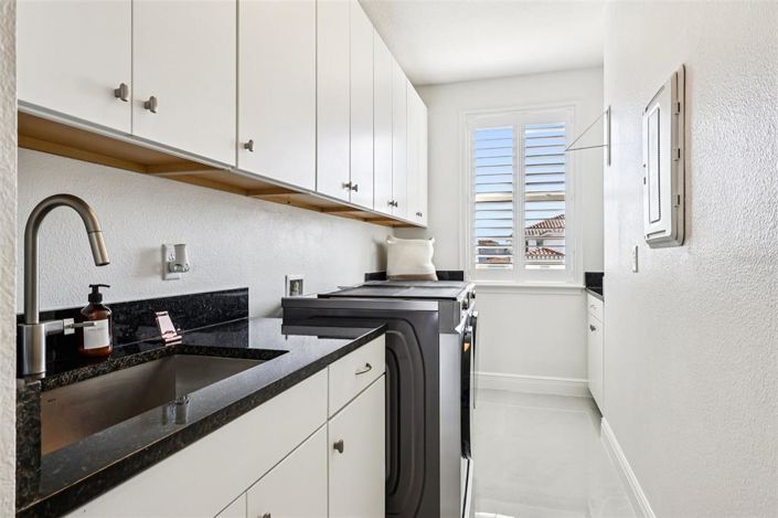 Image No.41-4 Bed House for sale