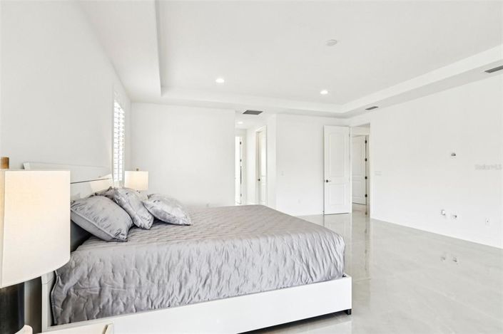 Image No.44-4 Bed House for sale