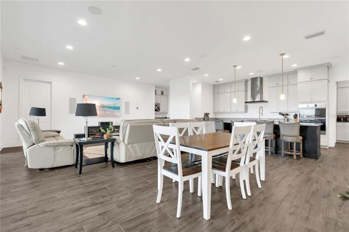 Image No.16-4 Bed House for sale