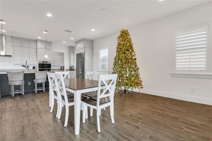 Image No.18-4 Bed House for sale