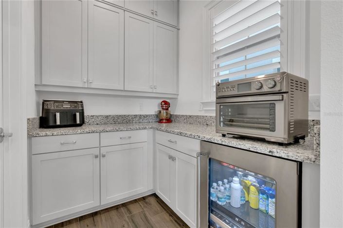 Image No.21-4 Bed House for sale