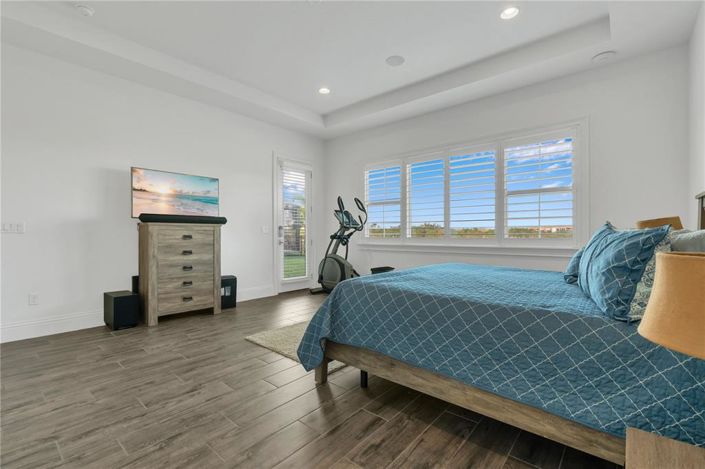 Image No.24-4 Bed House for sale