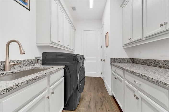 Image No.34-4 Bed House for sale