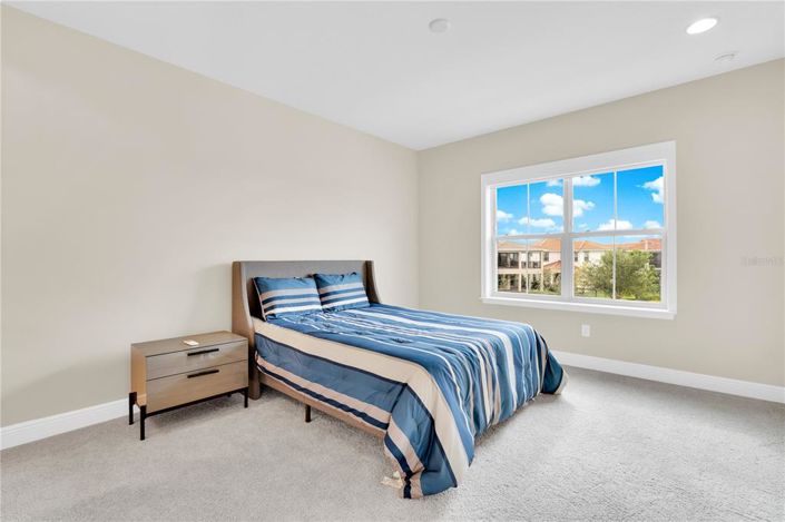 Image No.24-5 Bed House for sale