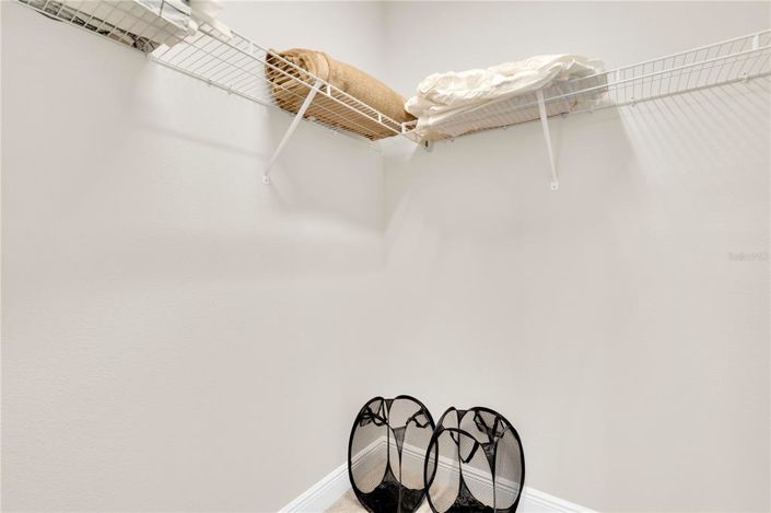 Image No.28-5 Bed House for sale