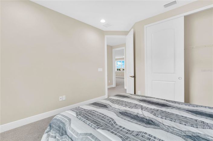 Image No.30-5 Bed House for sale