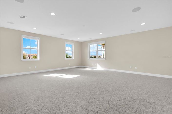 Image No.31-5 Bed House for sale