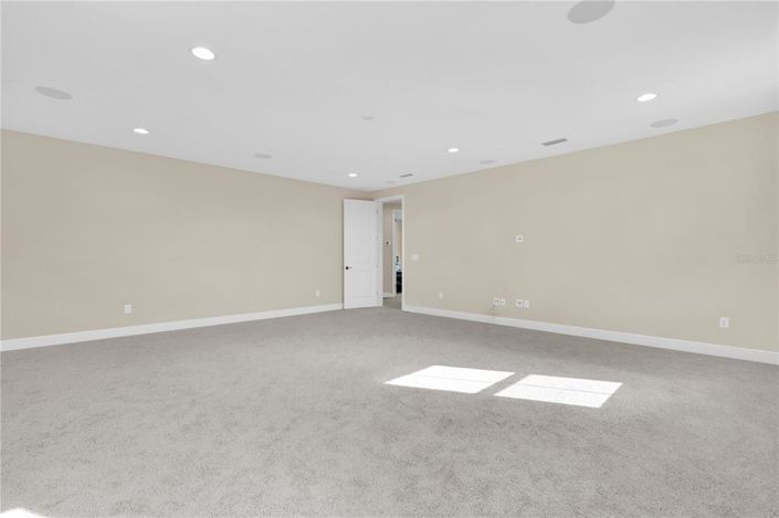 Image No.32-5 Bed House for sale