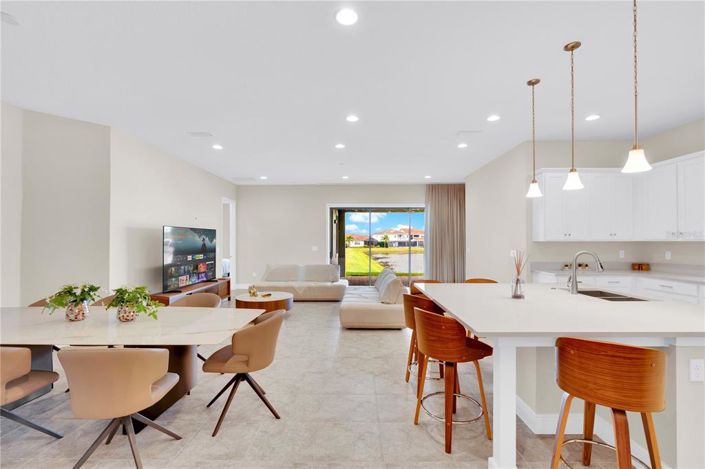 Image No.7-5 Bed House for sale