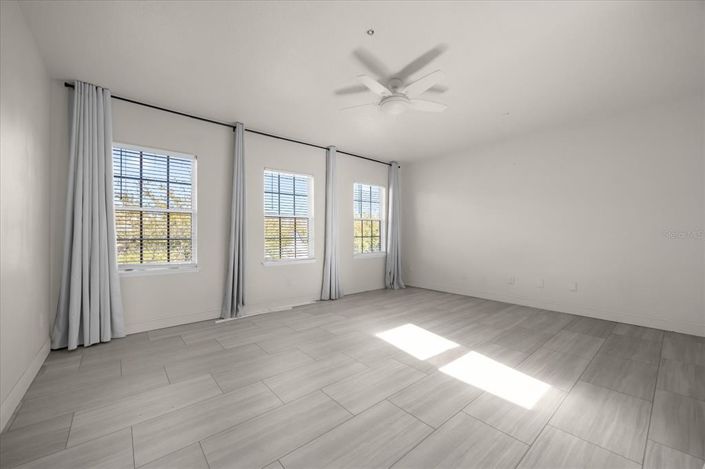 Image No.22-5 Bed House for sale