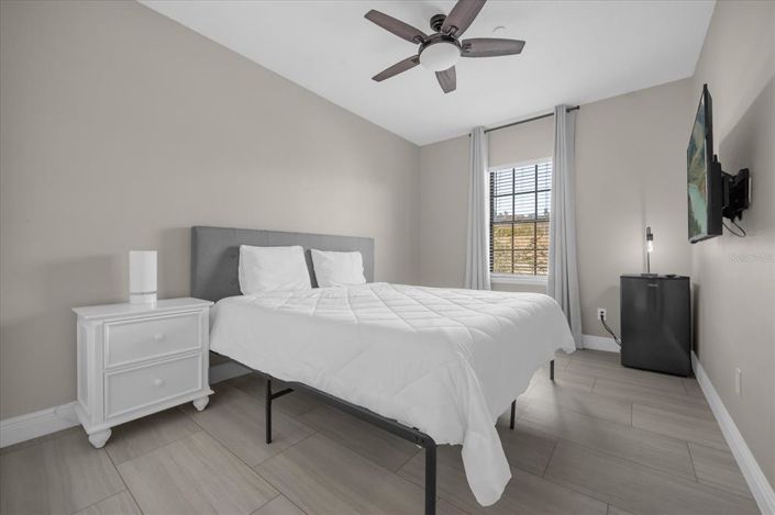 Image No.24-5 Bed House for sale