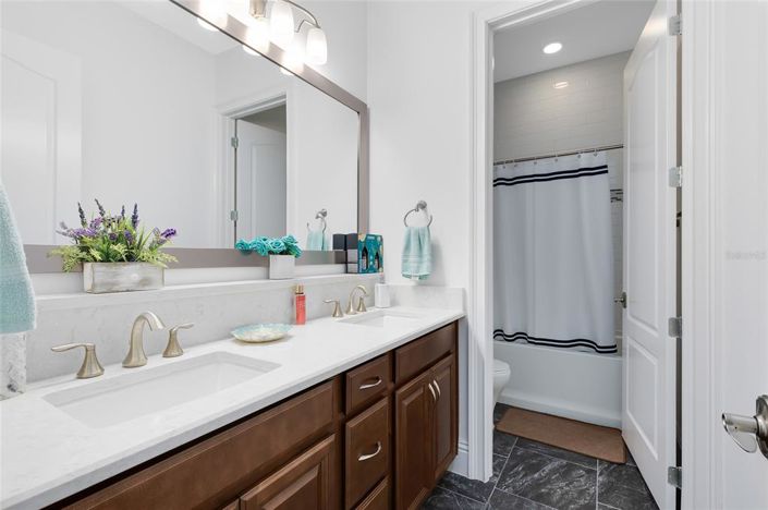 Image No.11-4 Bed House for sale