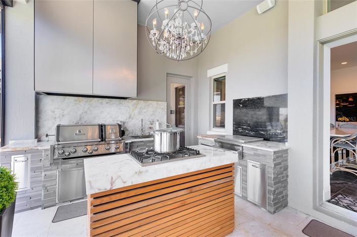 Image No.35-4 Bed House for sale