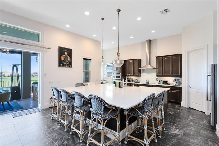 Image No.5-4 Bed House for sale