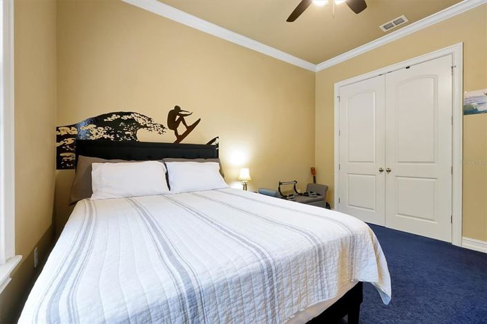 Image No.30-5 Bed House for sale