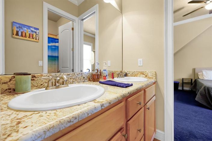 Image No.33-5 Bed House for sale