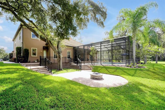 Image No.40-5 Bed House for sale