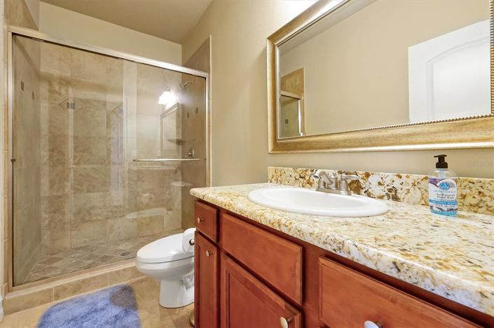 Image No.42-5 Bed House for sale