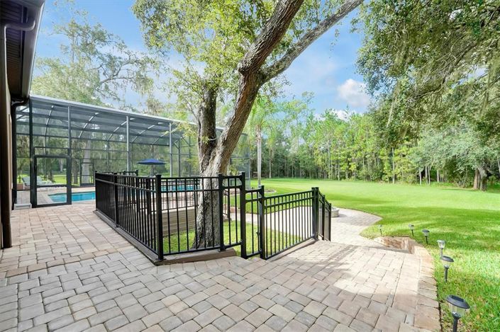 Image No.42-5 Bed House for sale