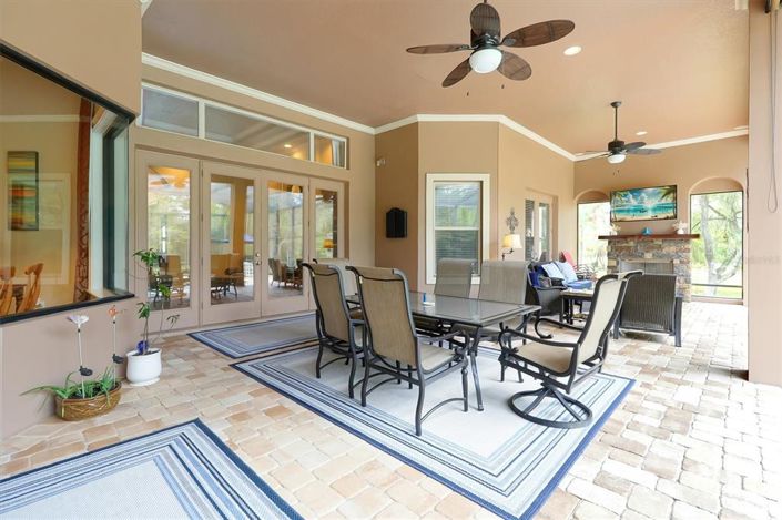 Image No.43-5 Bed House for sale