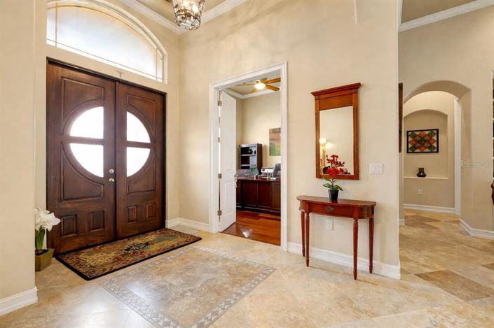 Image No.7-5 Bed House for sale