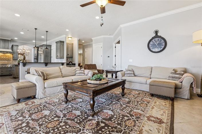 Image No.10-5 Bed House for sale