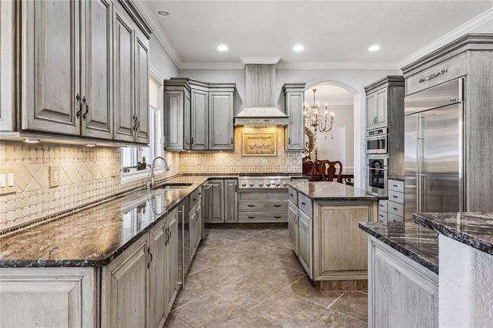 Image No.13-5 Bed House for sale