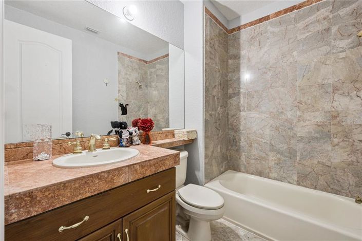 Image No.31-5 Bed House for sale