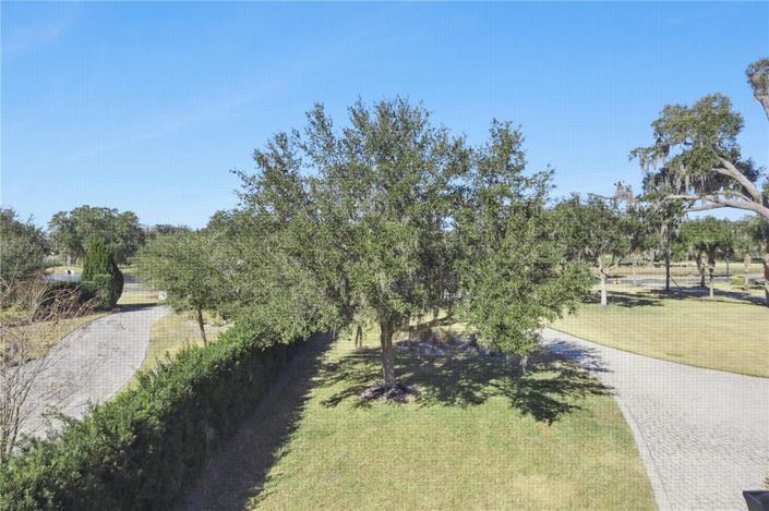 Image No.40-5 Bed House for sale