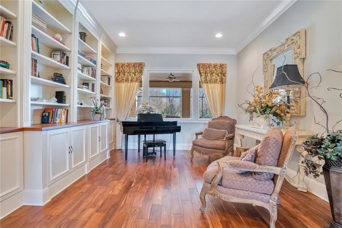 Image No.12-4 Bed House for sale