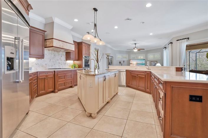 Image No.15-4 Bed House for sale