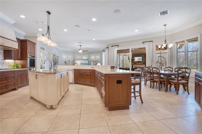 Image No.16-4 Bed House for sale