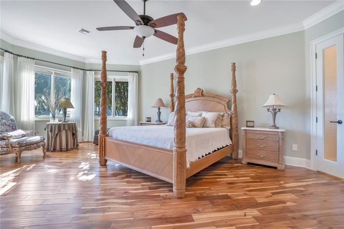 Image No.31-4 Bed House for sale