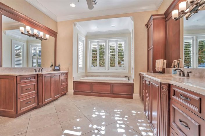 Image No.39-4 Bed House for sale