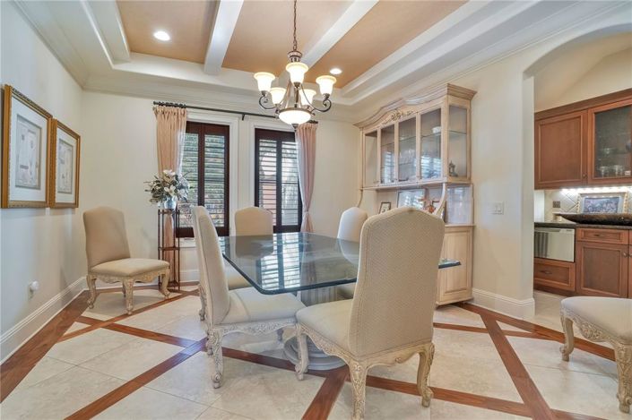 Image No.6-4 Bed House for sale