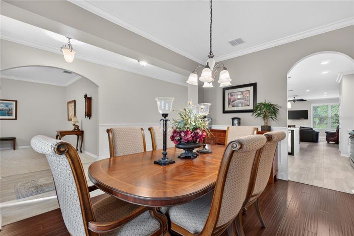 Image No.6-4 Bed House for sale