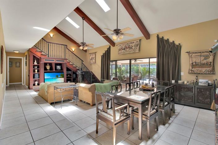 Image No.7-Maison de 4 chambres à vendre à Saint John