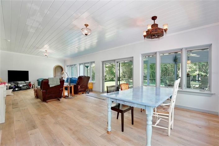 Image No.14-4 Bed House for sale