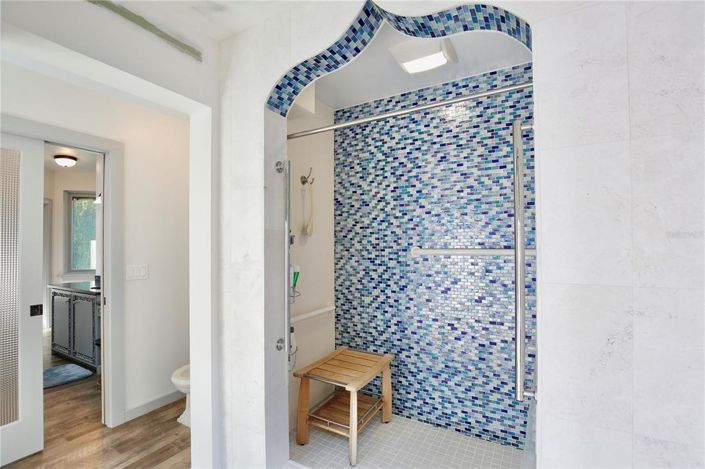 Image No.20-4 Bed House for sale