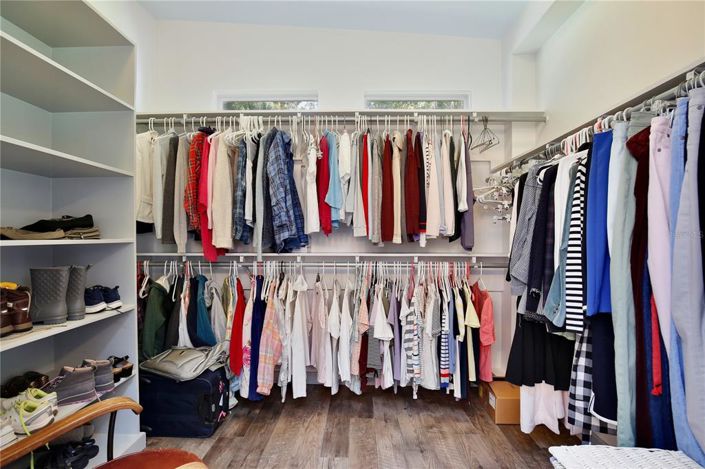 Image No.27-4 Bed House for sale