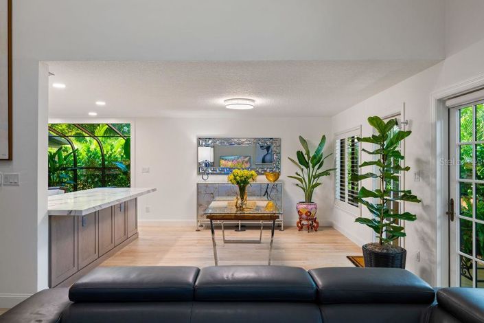 Image No.13-3 Bed House for sale