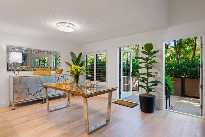 Image No.15-3 Bed House for sale