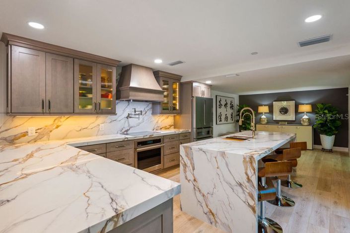 Image No.18-3 Bed House for sale