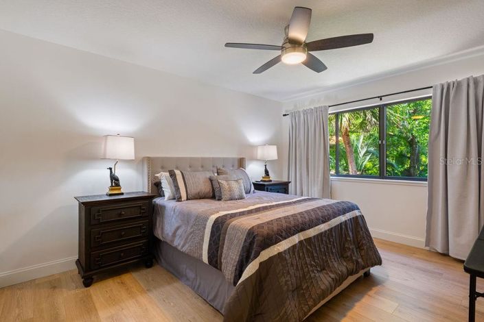 Image No.36-3 Bed House for sale